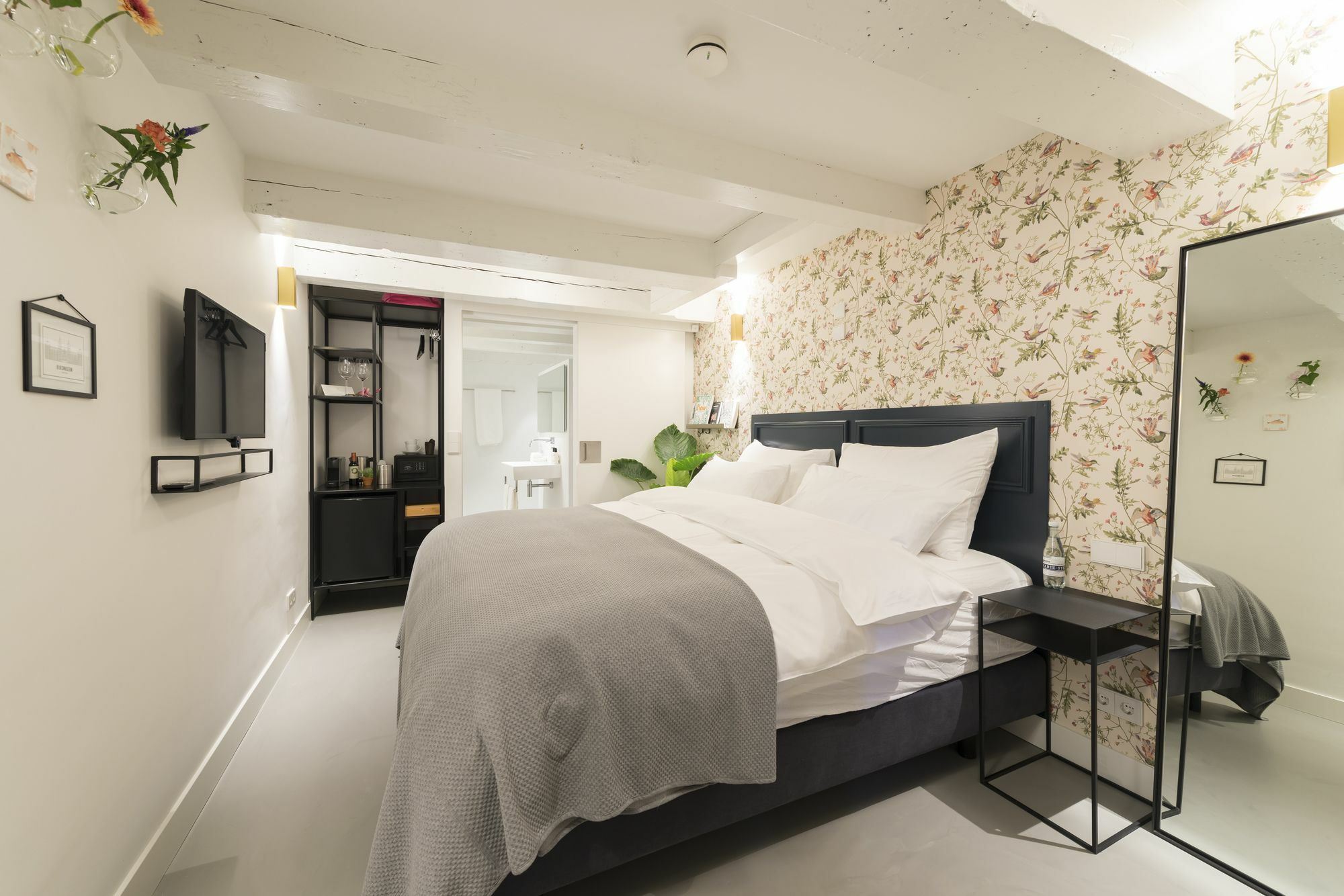 Milkhouse Luxury Bed and breakfast 3*